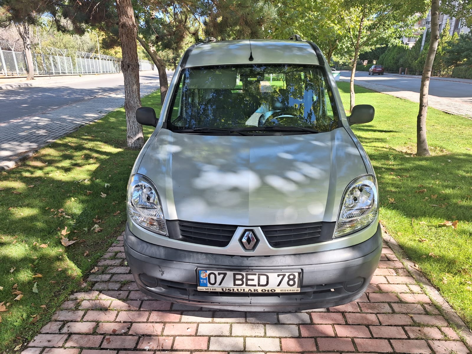 RENAULT Kangoo Multix Combi 1.5 dCi Authentique KLİMALI